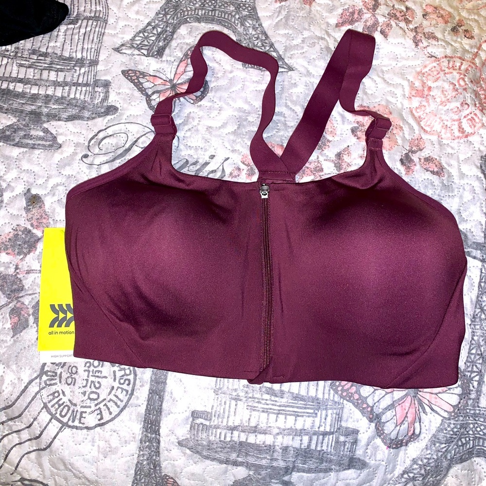 ⚠️BNWT Front zipper sports Bra⚠️ Price is FIRM